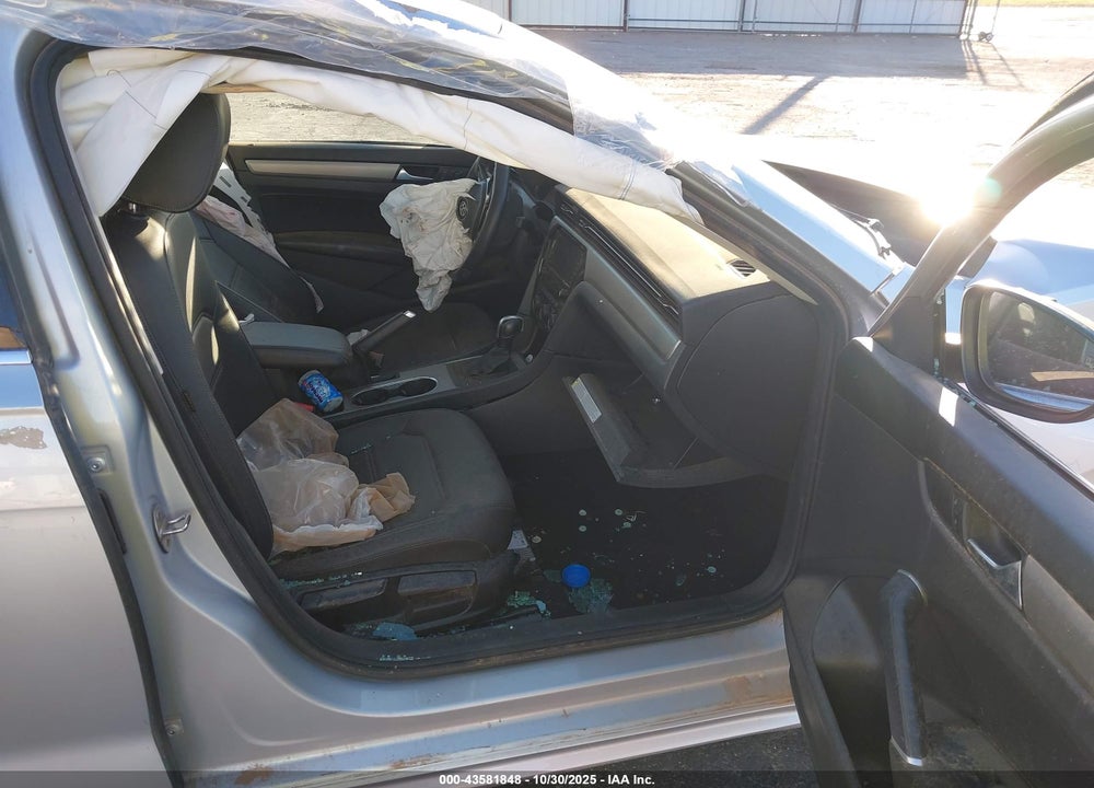 2021 VOLKSWAGEN PASSAT VIN: 1VWSA7A31MC011632