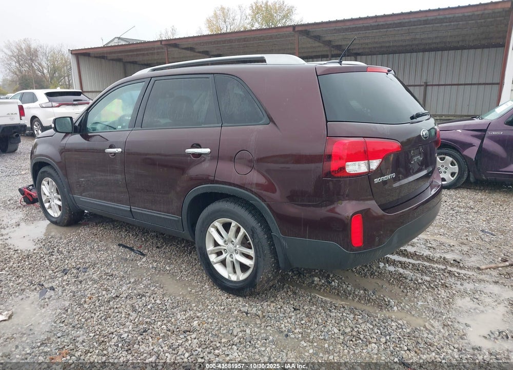 2015 KIA SORENTO VIN: 5XYKT3A67FG635434