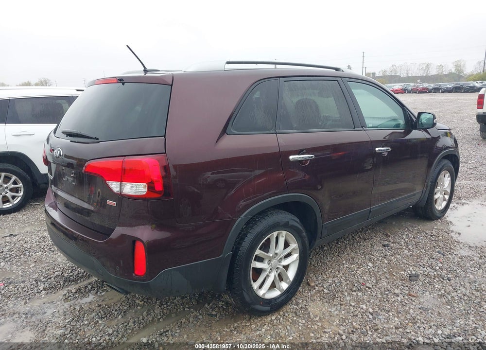 2015 KIA SORENTO VIN: 5XYKT3A67FG635434