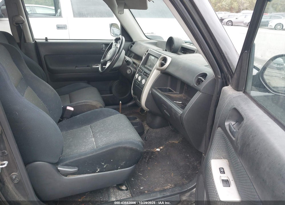 2006 SCION XB VIN: JTLKT324164115620
