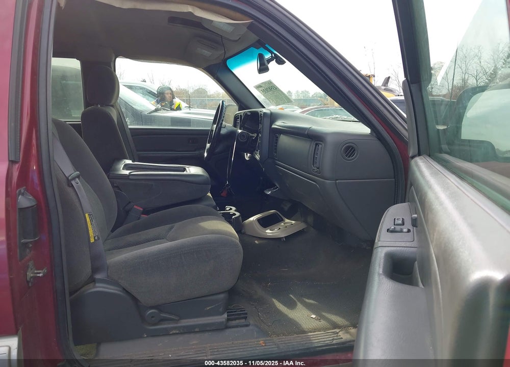 2005 CHEVROLET SILVERADO 1500 LS VIN: 1GCEC19T05Z296706