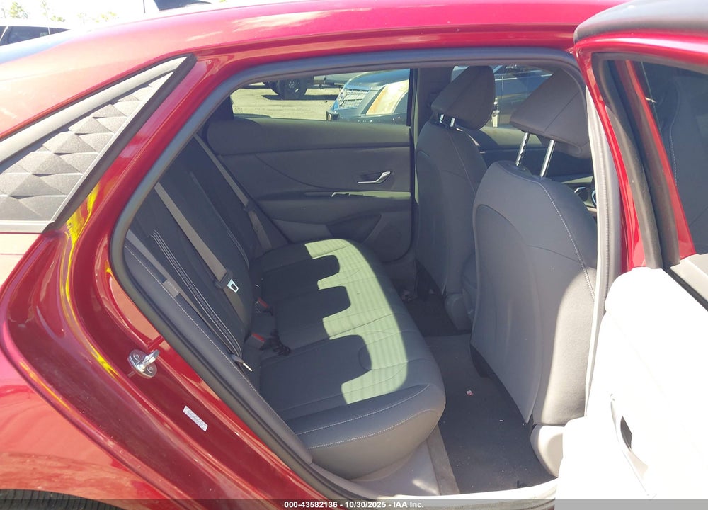 2024 HYUNDAI ELANTRA SEL VIN: KMHLM4DG2RU735788