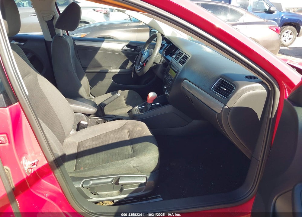2015 VOLKSWAGEN JETTA 1.8T SE VIN: 3VWD17AJ4FM355626