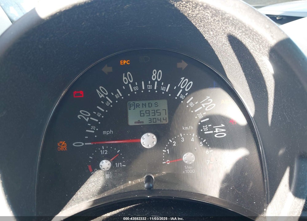 2003 VOLKSWAGEN NEW BEETLE GLS VIN: 3VWCK21Y73M326948
