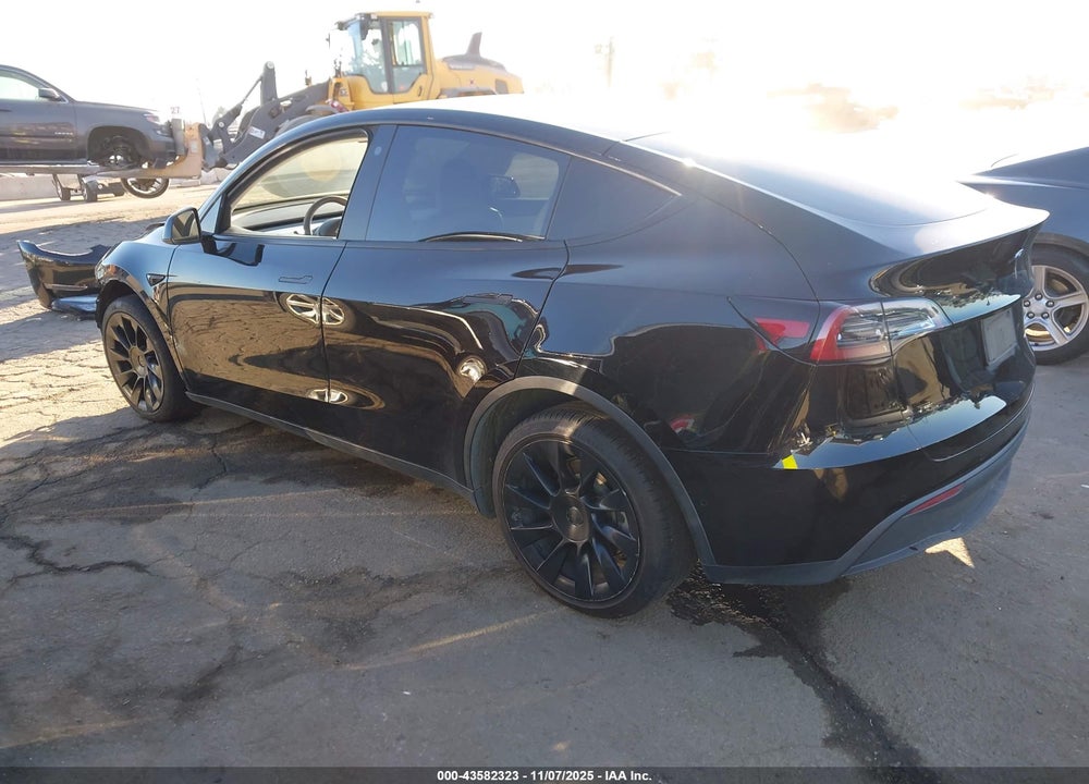 2021 TESLA MODEL Y LONG RANGE DUAL MOTOR ALL-WHEEL DRIVE VIN: 5YJYGDEE2MF152332