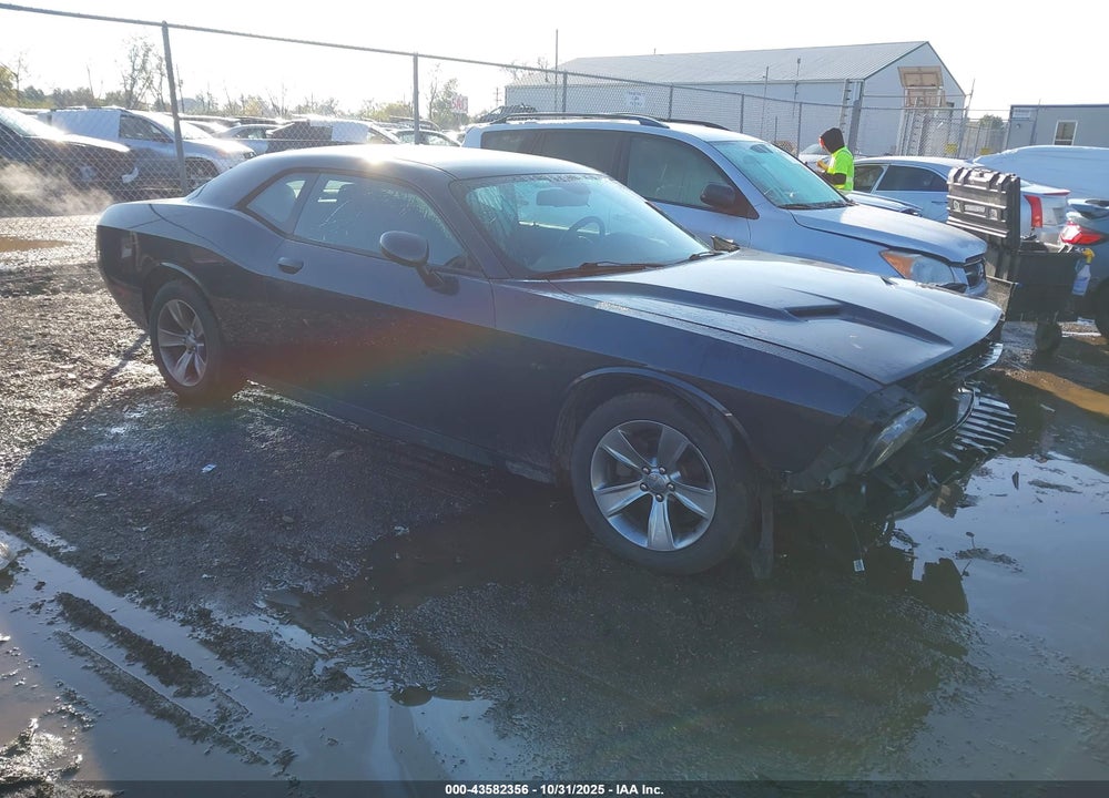 2016 DODGE CHALLENGER SXT VIN: 2C3CDZAG9GH290136