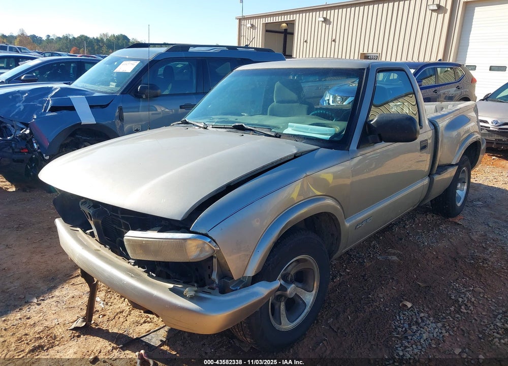 2002 CHEVROLET S-10 VIN: 1GCCS145828190038