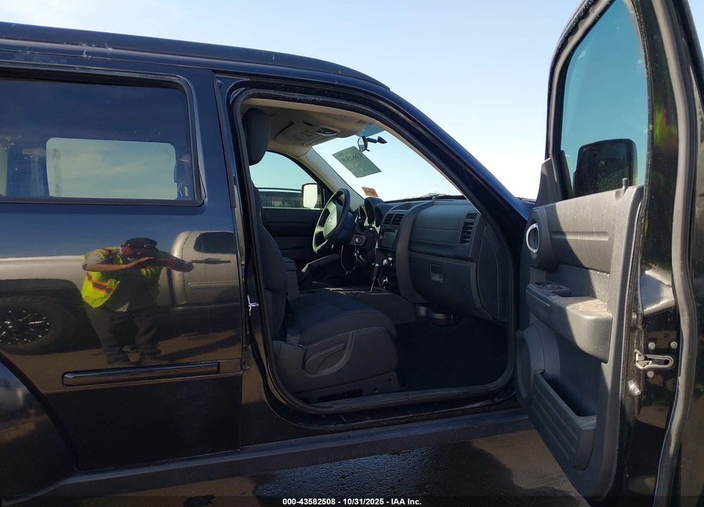 2011 DODGE NITRO HEAT VIN: 1D4PT4GK2BW601613