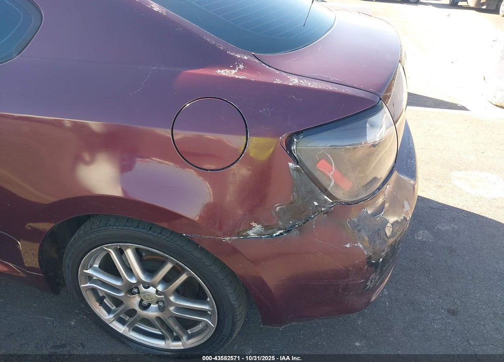 2007 SCION TC VIN: JTKDE177370207996