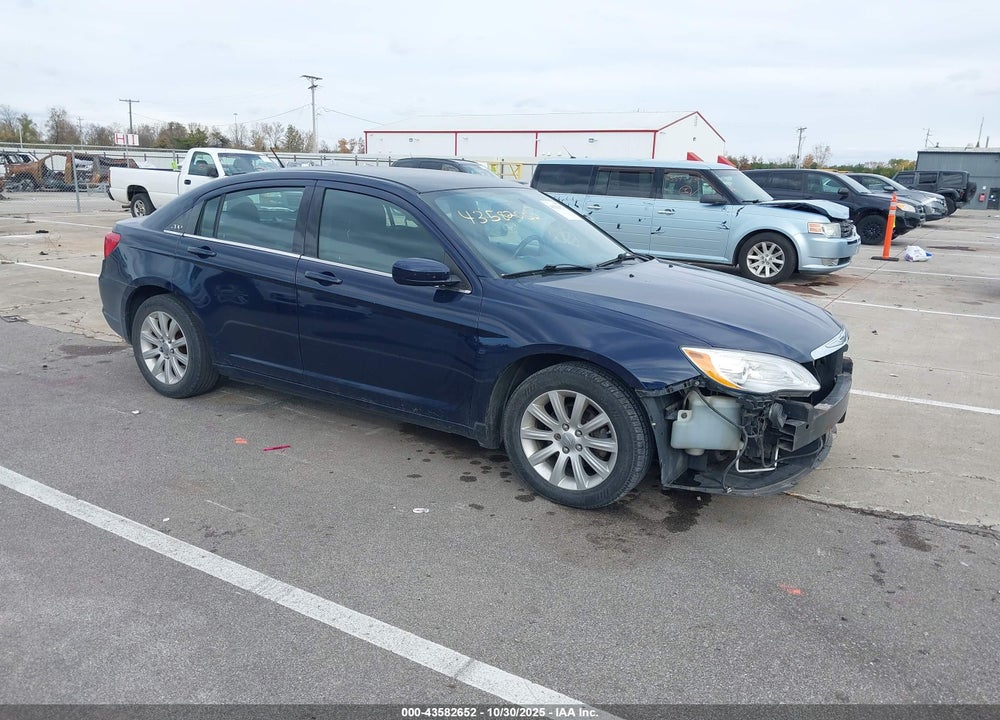2014 CHRYSLER 200 TOURING VIN: 1C3CCBBB2EN100985