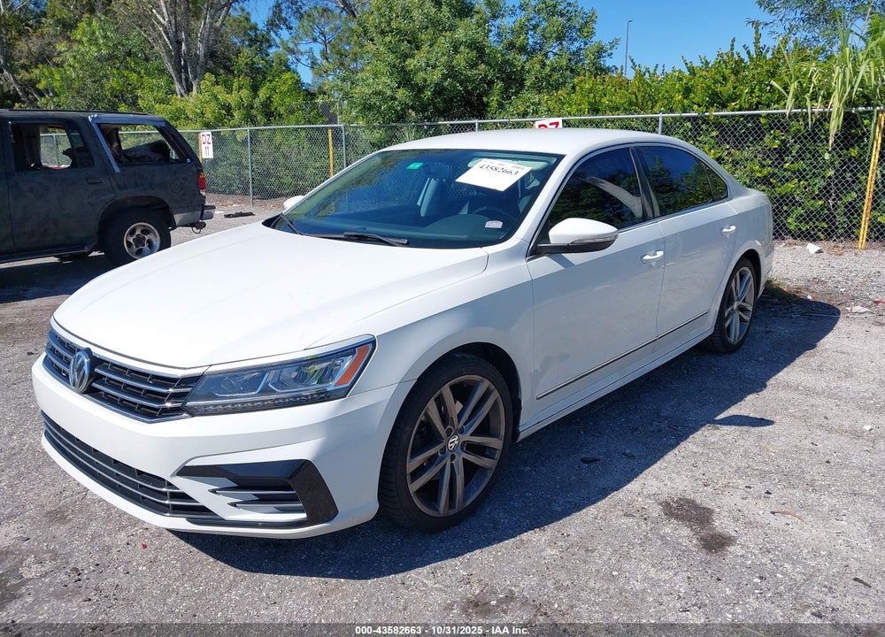 2016 VOLKSWAGEN PASSAT VIN: 1VWAT7A39GC066453