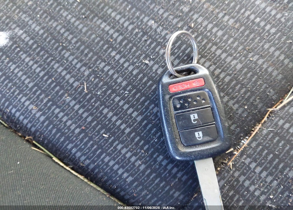 2015 HONDA FIT LX VIN: 3HGGK5H57FM737032