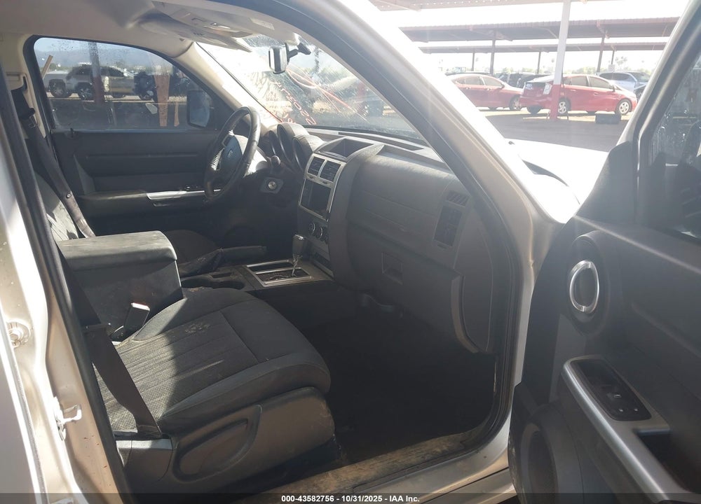 2011 DODGE NITRO SXT VIN: 1D4PT5GK9BW550374