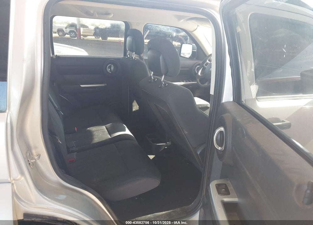 2011 DODGE NITRO SXT VIN: 1D4PT5GK9BW550374