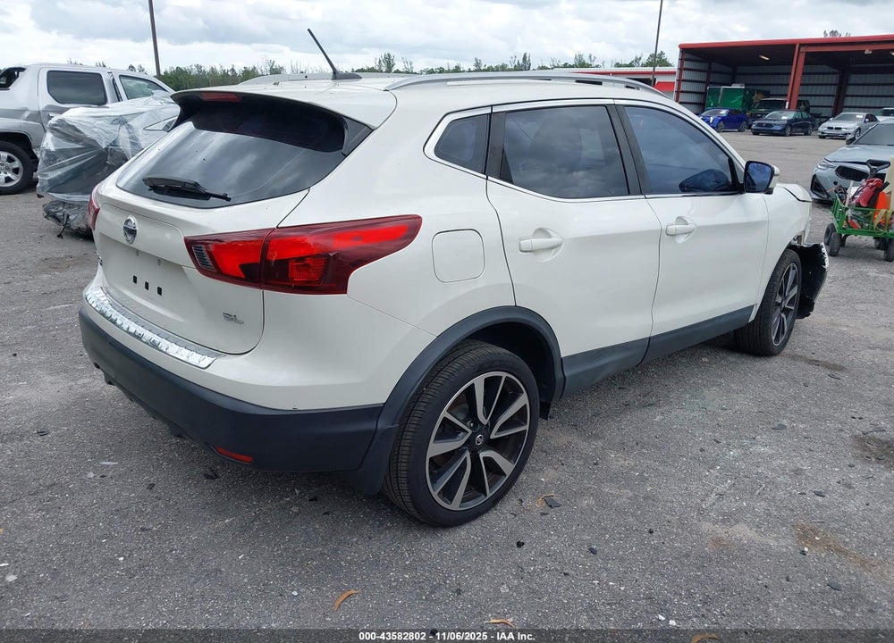 2018 NISSAN ROGUE SPORT VIN: JN1BJ1CP6JW103882