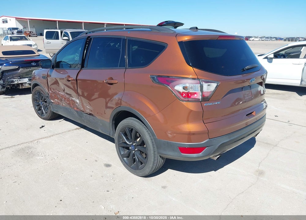2017 FORD ESCAPE SE VIN: 1FMCU0GD6HUB02011