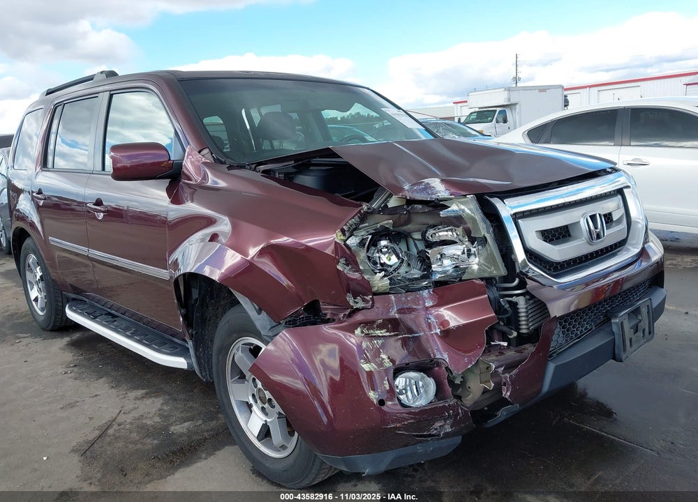 2011 HONDA PILOT TOURING VIN: 5FNYF4H93BB022350