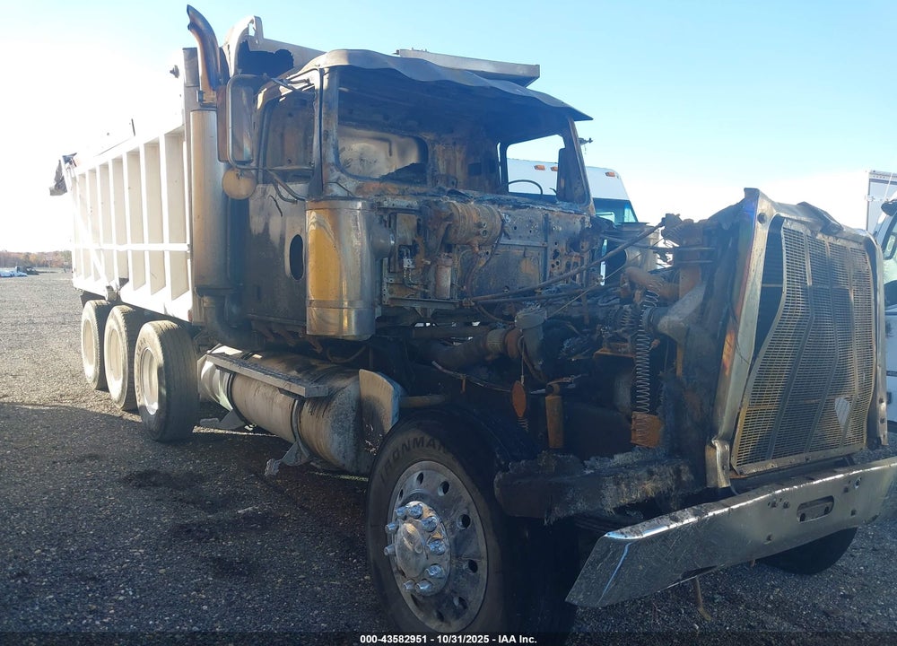 1997 WESTERN STAR/AUTO CAR CONVENTIONAL 4900E VIN: 2WLECDCJ7VK947886