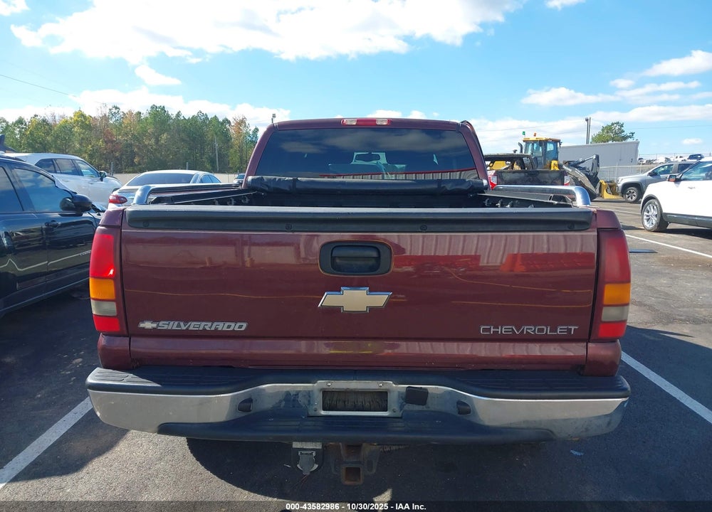 2002 CHEVROLET SILVERADO 1500 LS VIN: 2GCEK19T521220356