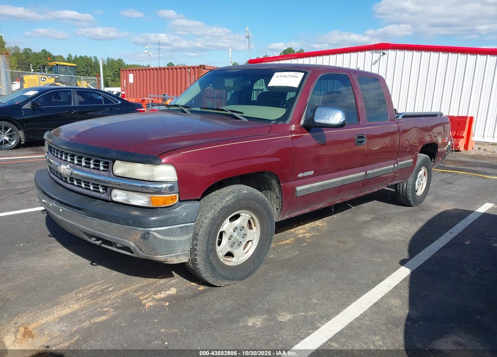 2002 CHEVROLET SILVERADO 1500 LS VIN: 2GCEK19T521220356