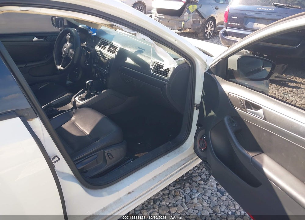 2014 VOLKSWAGEN JETTA 1.8T SE VIN: 3VWD17AJ9EM417231