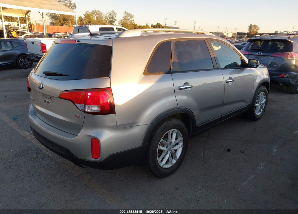 2014 KIA SORENTO LX VIN: 5XYKT3A69EG512541