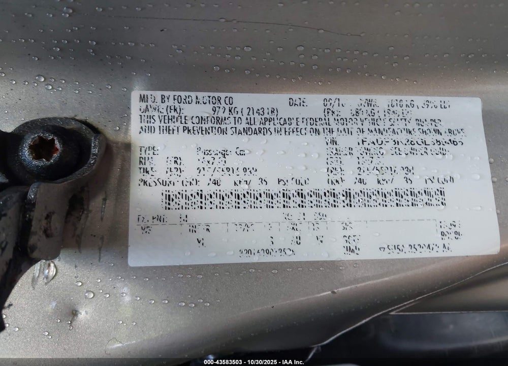 2016 FORD FOCUS SE VIN: 1FADP3K28GL389465