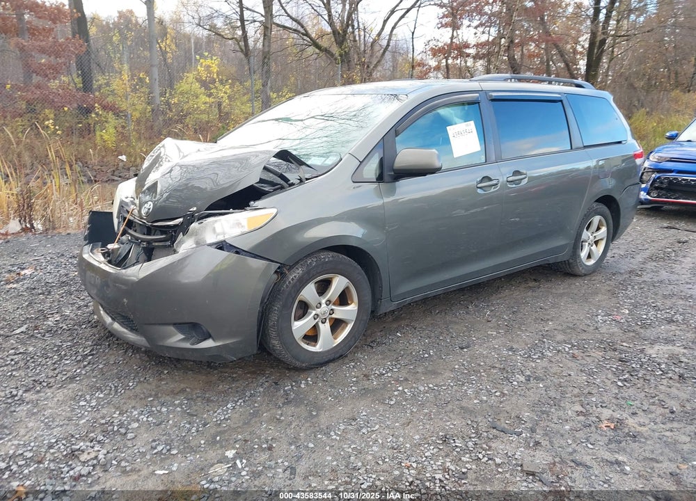 2011 TOYOTA SIENNA LE V6 VIN: 5TDKK3DC1BS160252