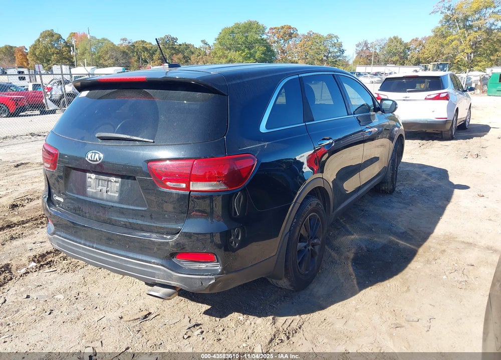 2019 KIA SORENTO VIN: 5XYPG4A3XKG586293