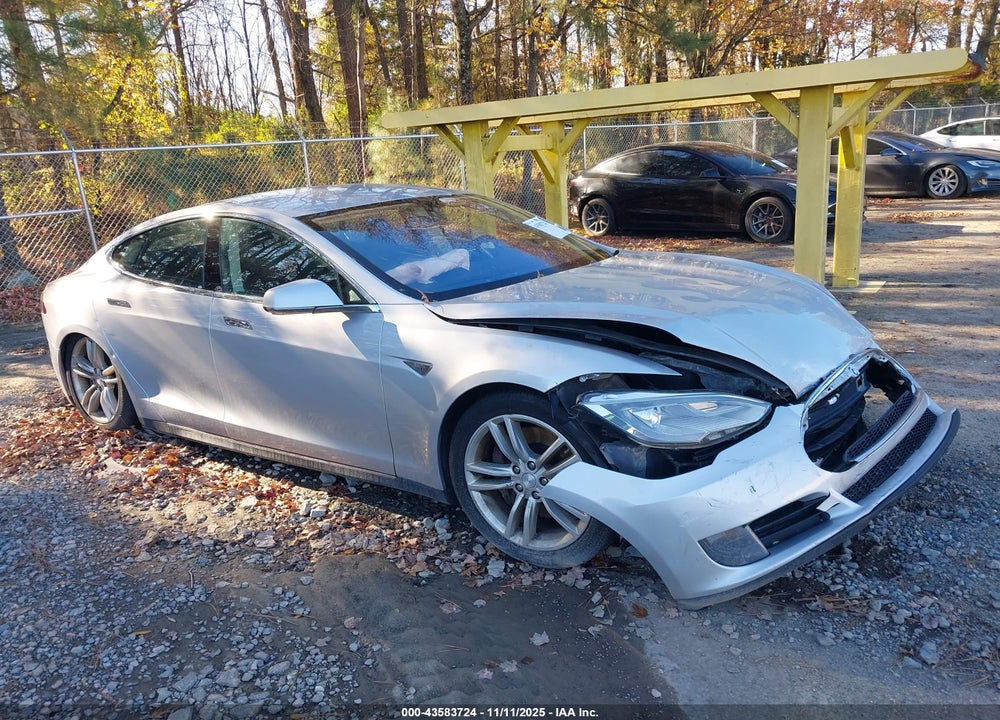 2013 TESLA MODEL S VIN: 5YJSA1CG9DFP03544