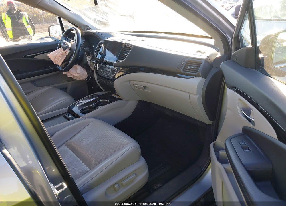 2019 HONDA PILOT VIN: 5FNYF6H05KB085785