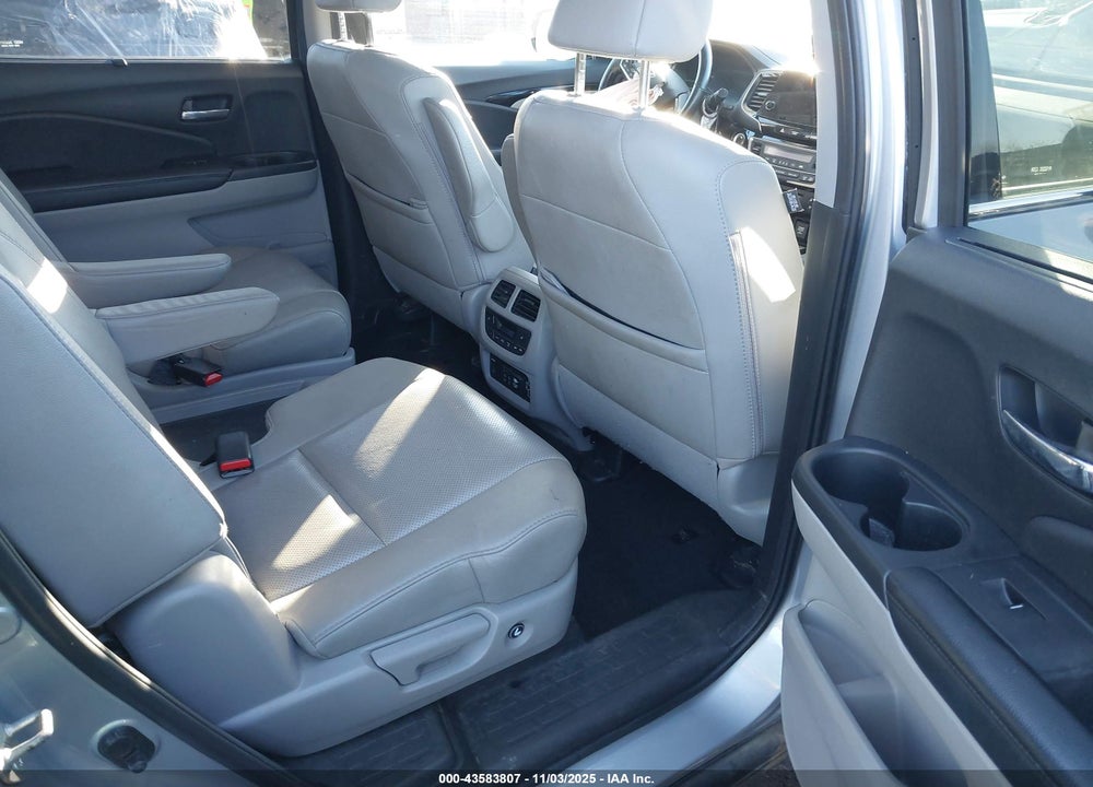 2019 HONDA PILOT VIN: 5FNYF6H05KB085785