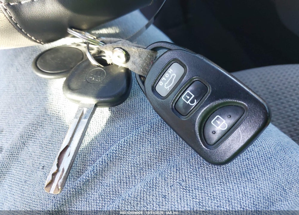 2013 HYUNDAI SONATA GLS VIN: 5NPEB4AC6DH757302