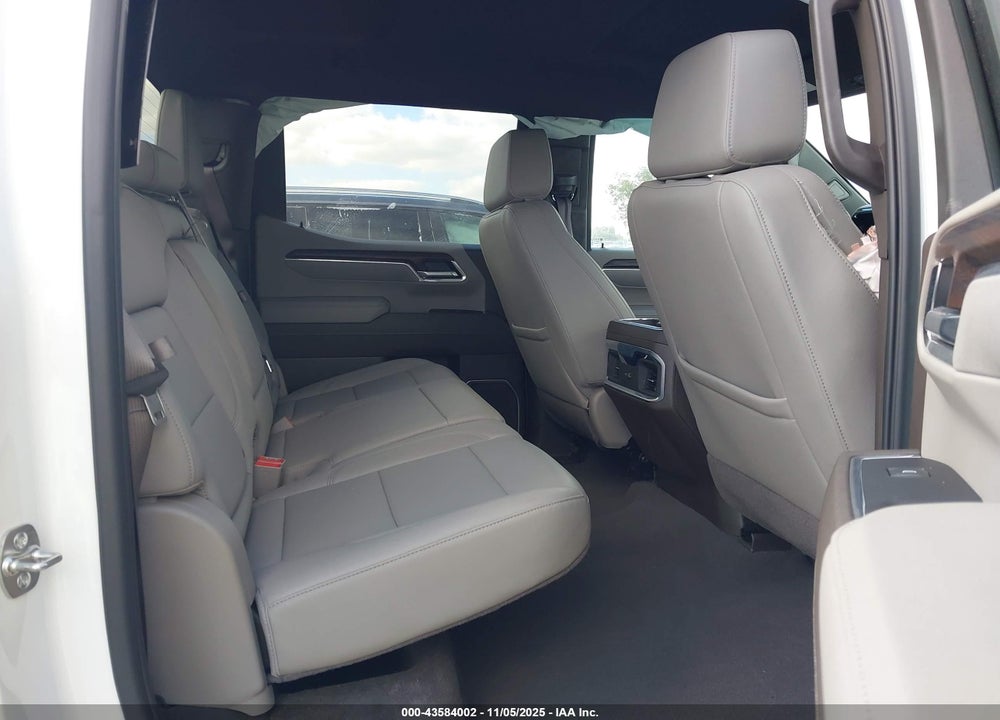 2025 GMC SIERRA 1500 2WD SHORT BOX SLT VIN: 3GTPHDED2SG224878