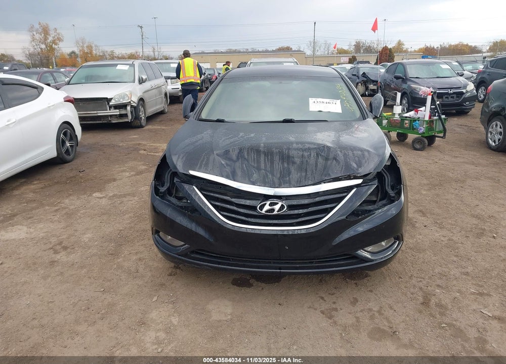 2013 HYUNDAI SONATA VIN: 5NPEB4AC0DH808194