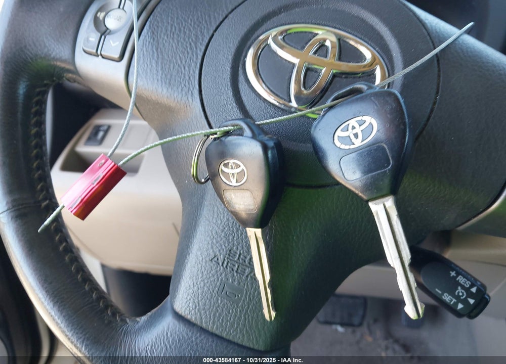 2008 TOYOTA RAV4 VIN: JTMZD31V985084339