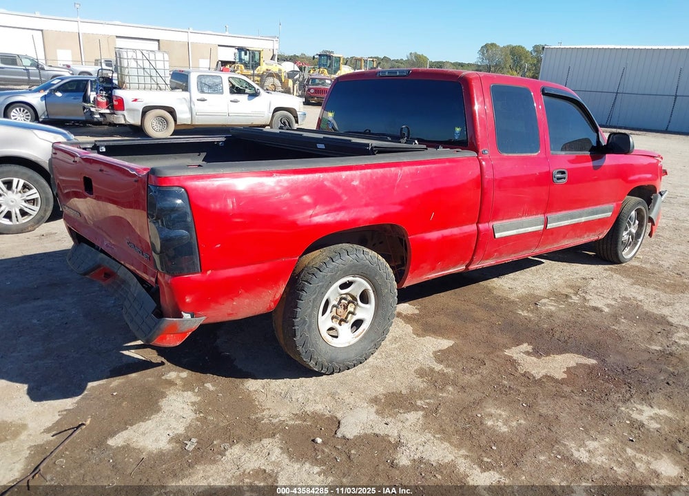 2005 CHEVROLET SILVERADO 1500 LS VIN: 2GCEC19T651322718