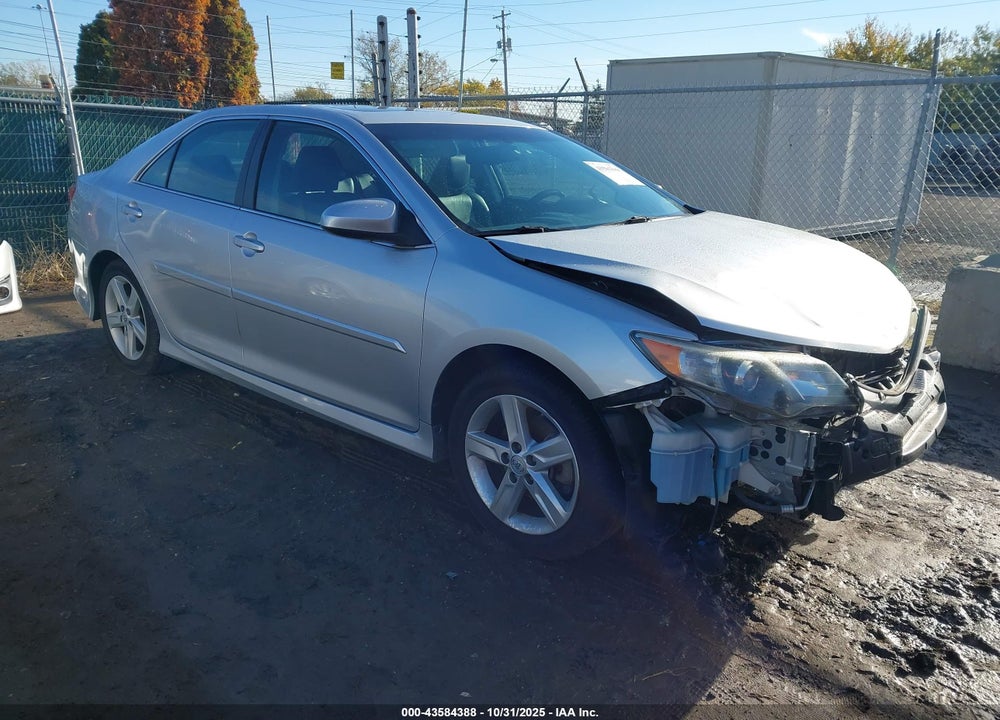 2014 TOYOTA CAMRY SE VIN: 4T1BF1FK2EU822607