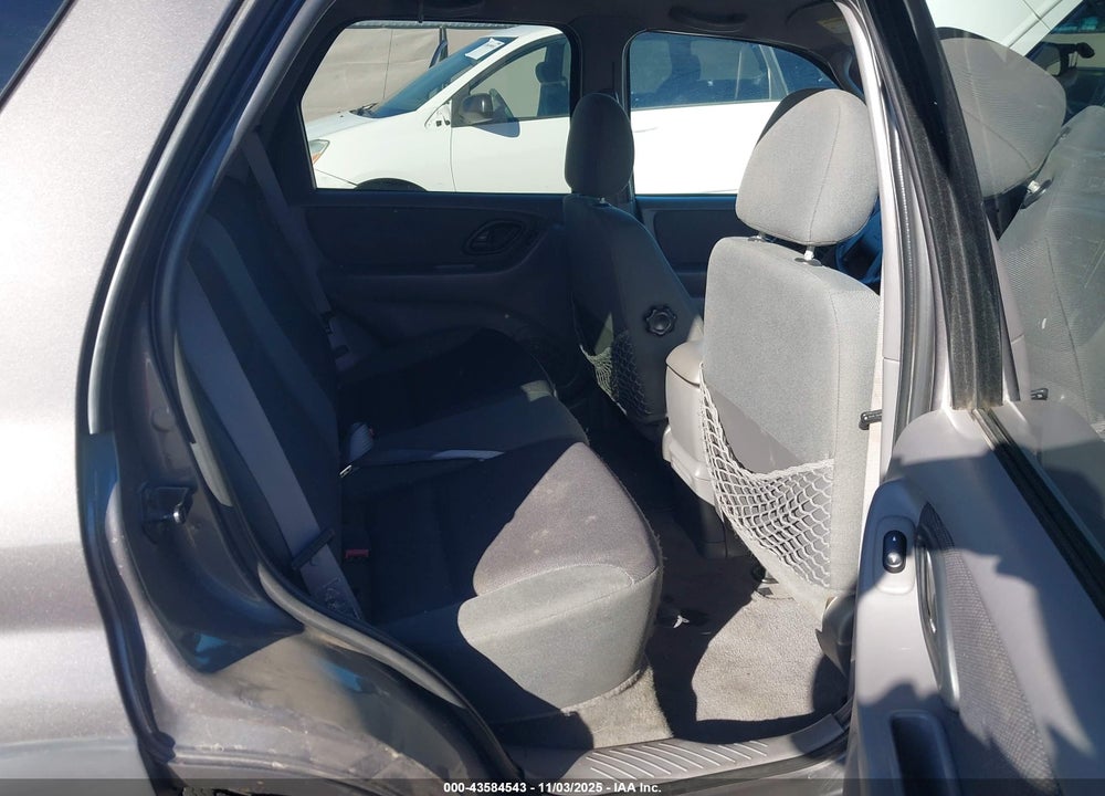2002 FORD ESCAPE XLT VIN: 1FMYU04152KC58463