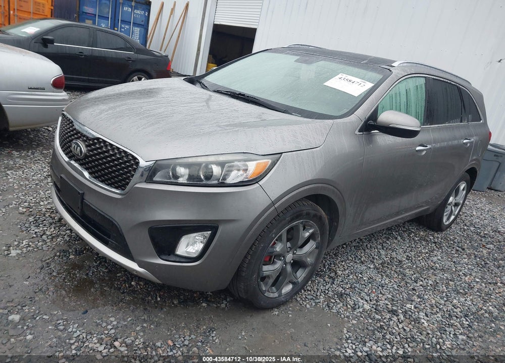 2016 KIA SORENTO 3.3L SX VIN: 5XYPK4A54GG085682