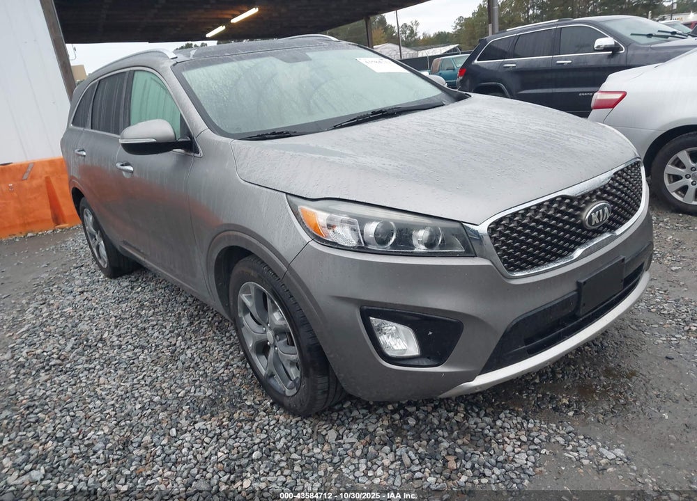 2016 KIA SORENTO 3.3L SX VIN: 5XYPK4A54GG085682
