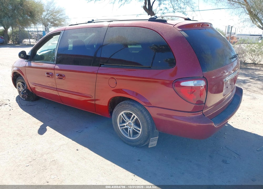 2003 CHRYSLER TOWN & COUNTRY VIN: 2C4GP243X3R242637