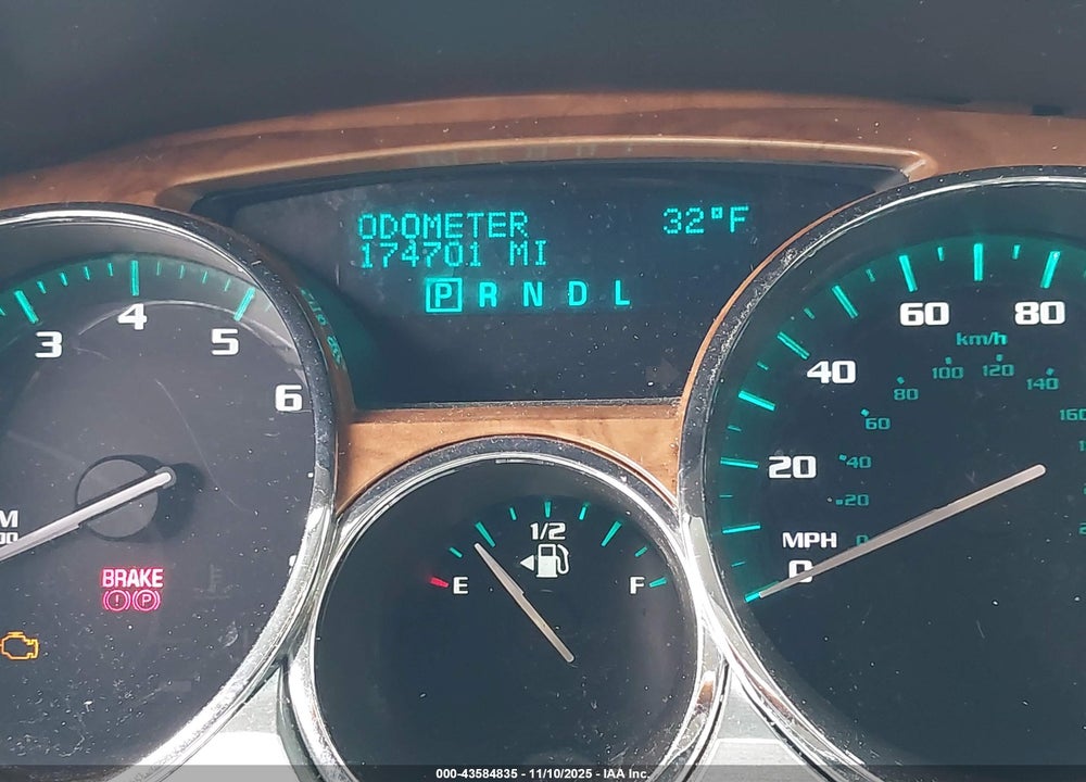 2008 BUICK ENCLAVE VIN: 5GAEV23708J135174