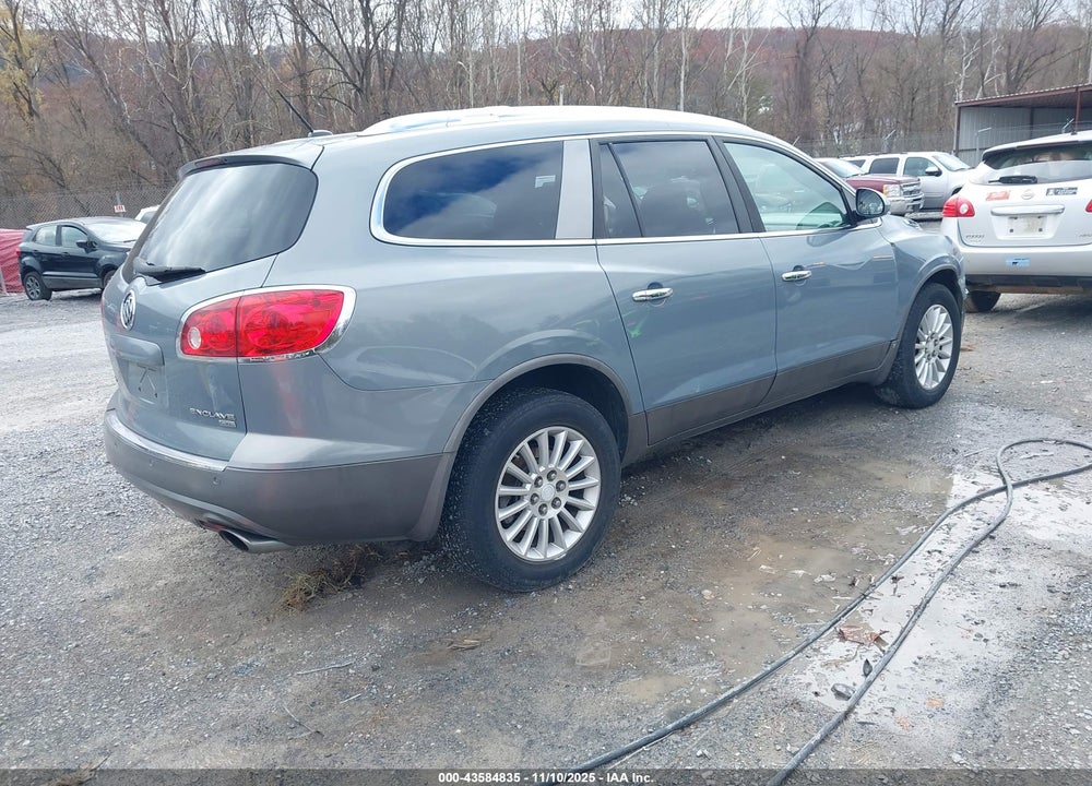 2008 BUICK ENCLAVE VIN: 5GAEV23708J135174