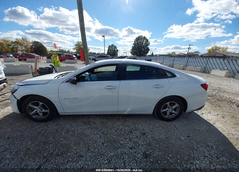 2016 CHEVROLET MALIBU 1FL VIN: 1G1ZC5ST3GF252571