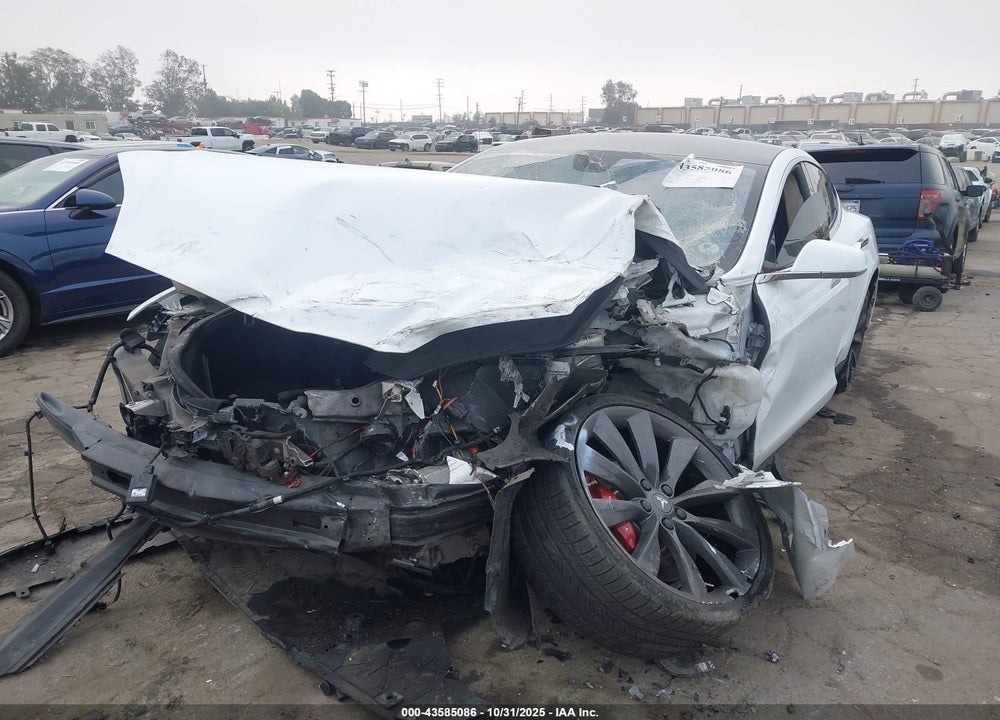 2013 TESLA MODEL S VIN: 5YJSA1CN8DFP06272