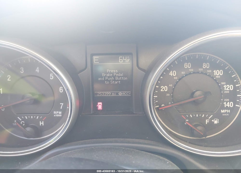 2011 JEEP GRAND CHEROKEE VIN: 1J4RR5GG2BC540264