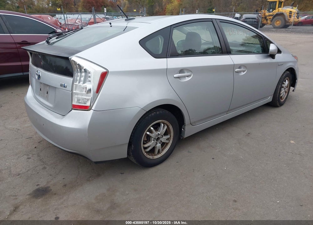 2011 TOYOTA PRIUS THREE VIN: JTDKN3DU9B1367257