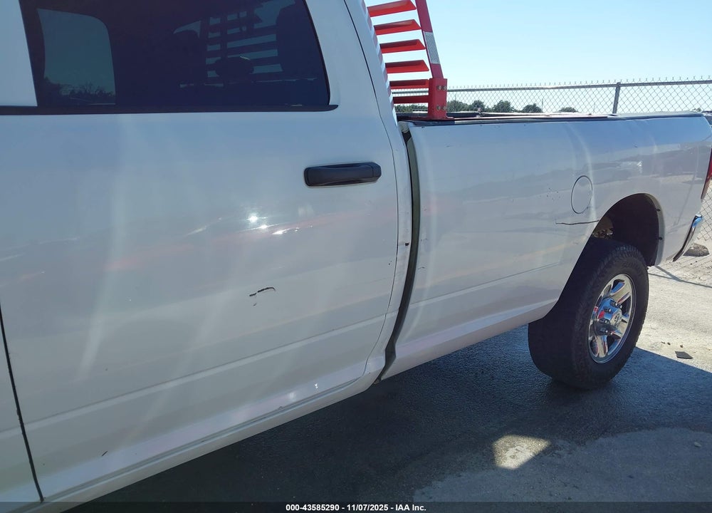 2018 RAM 2500 TRADESMAN 4X4 8' BOX VIN: 3C6UR5HJ6JG239753