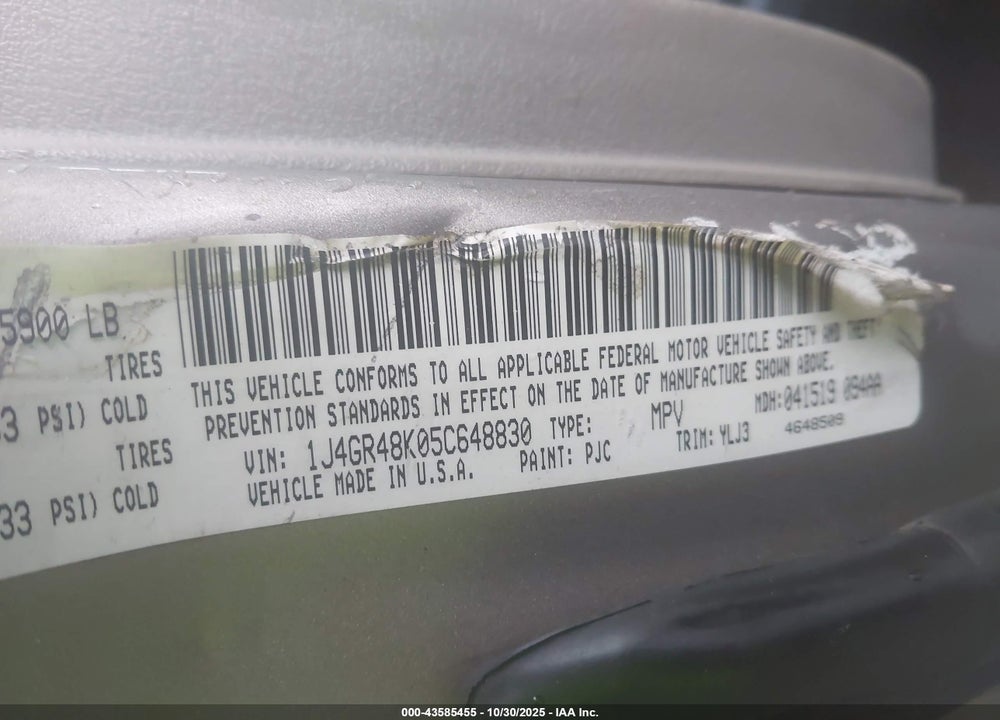 2005 JEEP GRAND CHEROKEE LAREDO VIN: 1J4GR48K05C648830